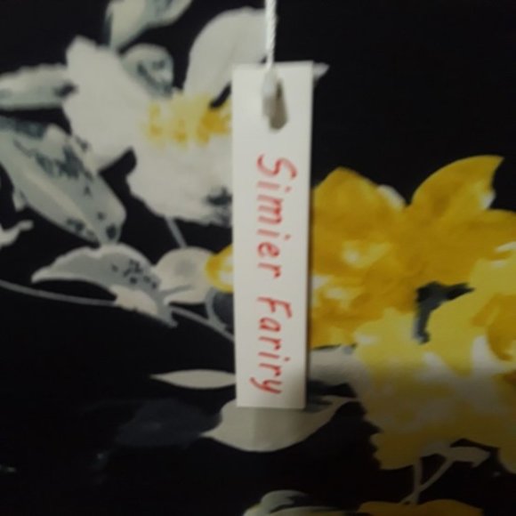 Simier Fariry Black/Yellow Floral Long Sleeve Dress Size Small NWT - Picture 3 of 3
